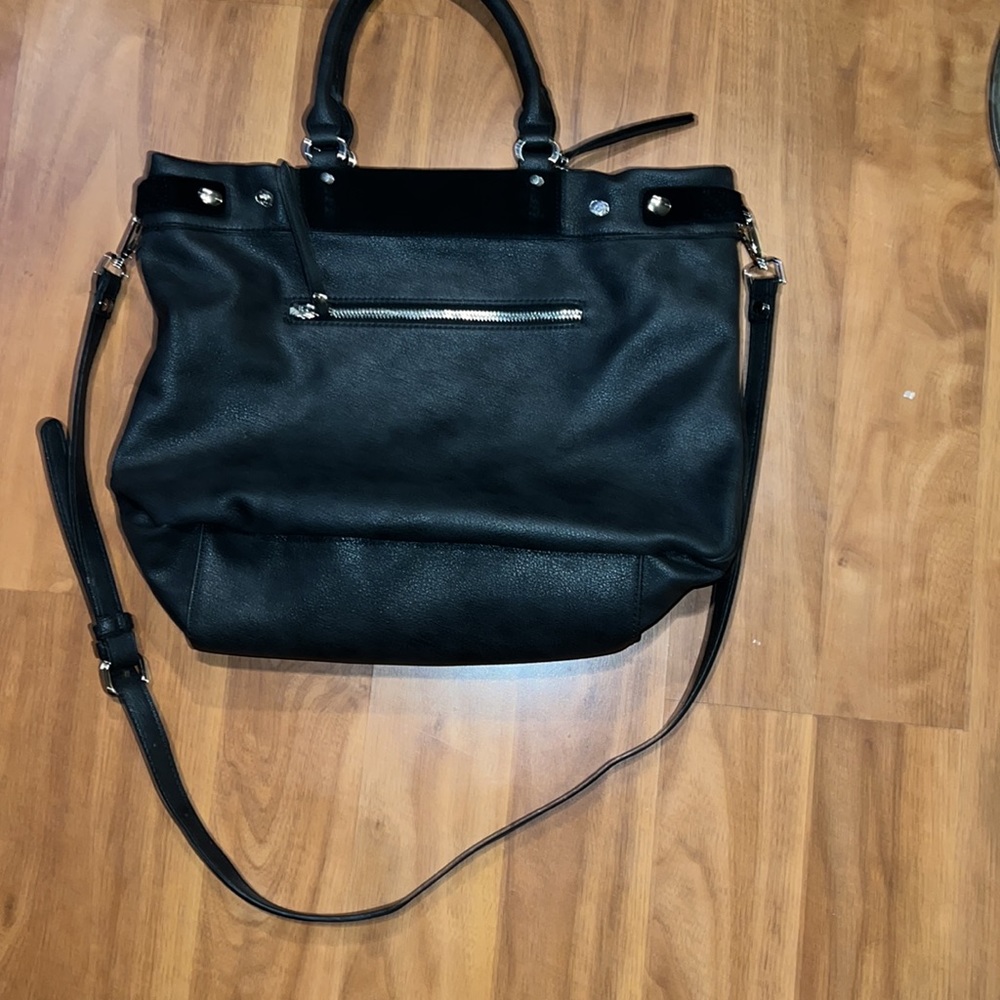 MODA LUXE CROSSBODY BAG!🖤🖤 - Picture 5 of 8